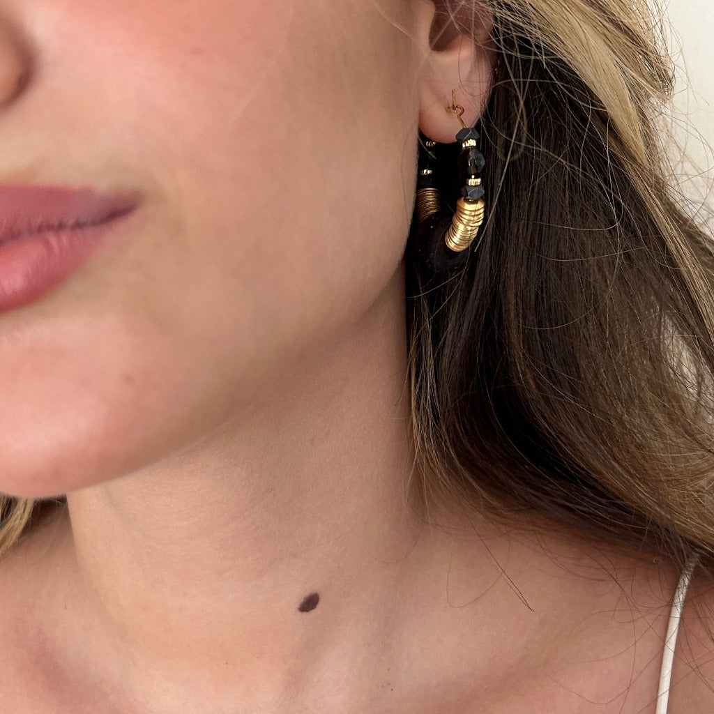 עגילי זוהרה | עגילי חישוק מהממים לאישה - ARIO by Shlomit Berdah