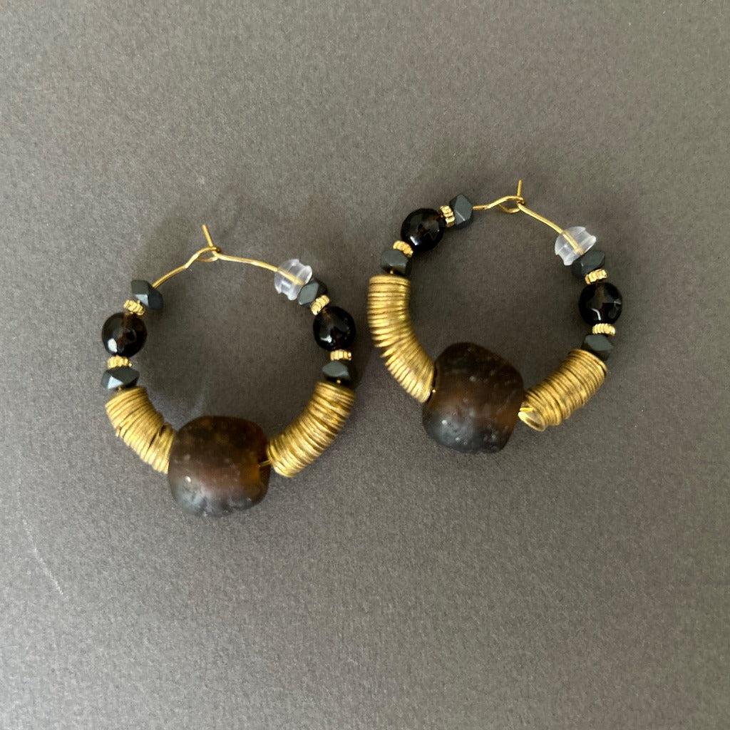 עגילי זוהרה | עגילי חישוק מהממים לאישה - ARIO by Shlomit Berdah