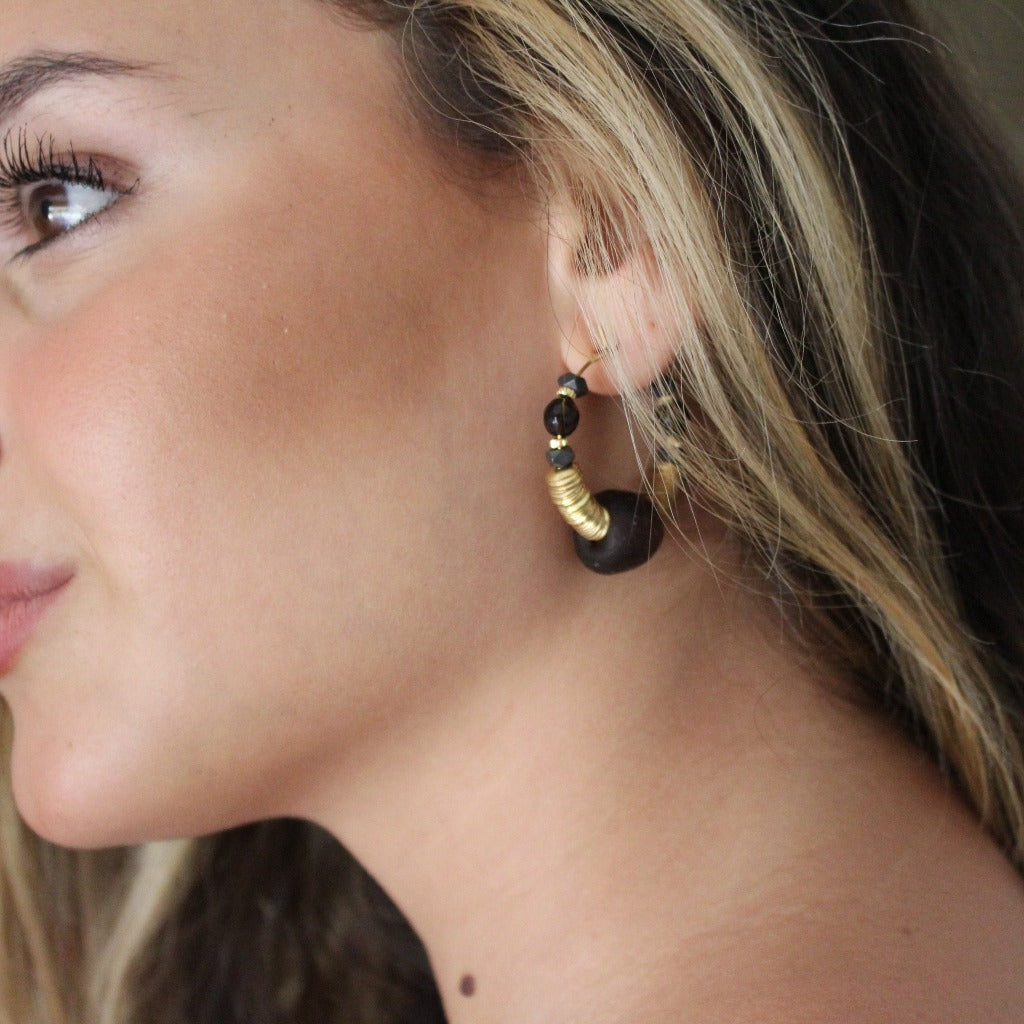 עגילי זוהרה | עגילי חישוק מהממים לאישה - ARIO by Shlomit Berdah