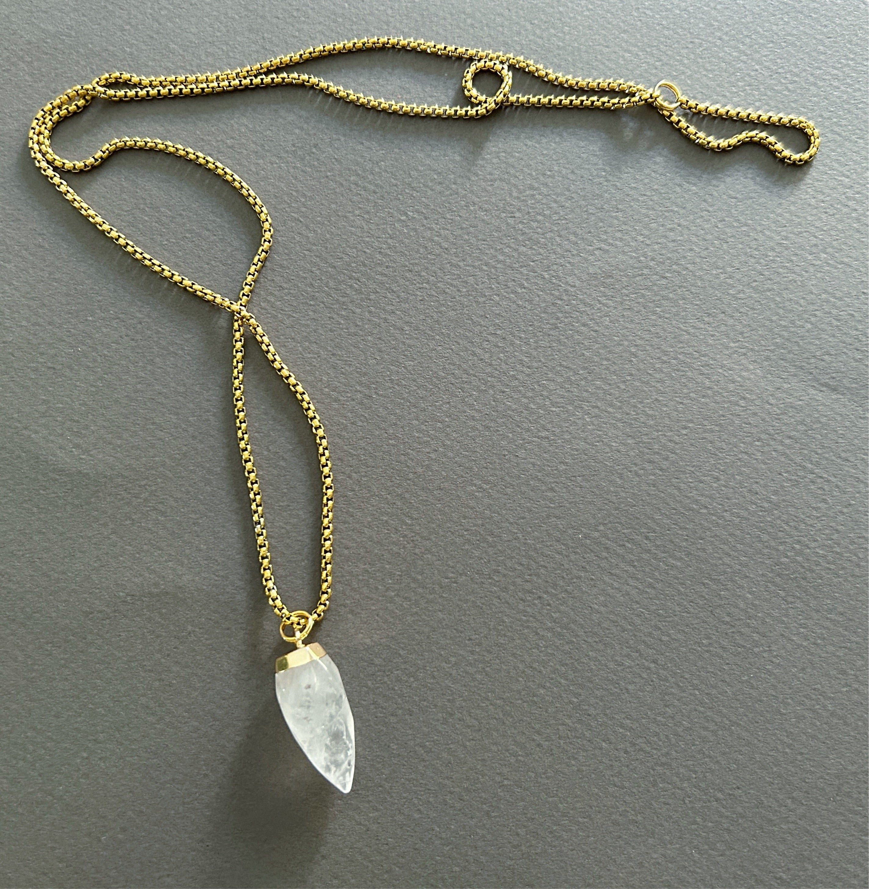 שרשרת קריסטל קוורץ|שרשרת ארוכה לאישה|שרשרת מתנה - ARIO by Shlomit Berdah