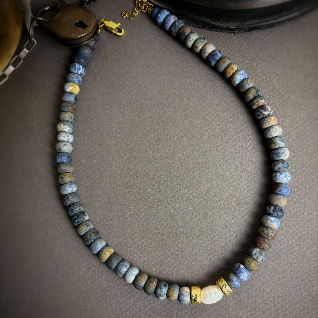 שרשרת דיומורטירייט ופנינה לבנה - ARIO By Shlomit Berdah