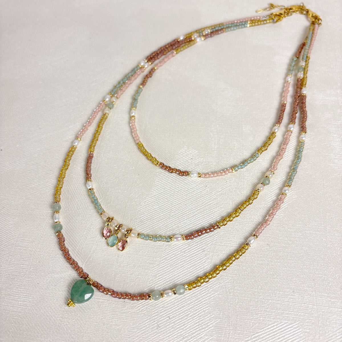 שרשרת אלורה- שרשרת שכבות חגיגית