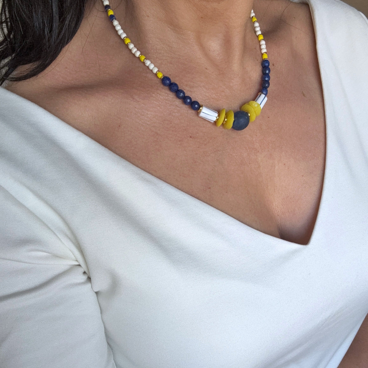 שרשרת קאפרי על הגוף- ARIO