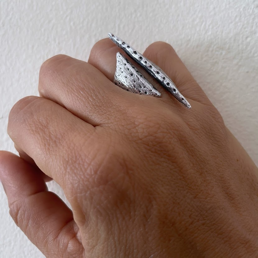 טבעת כסף להב משונן - ARIO by Shlomit Berdah