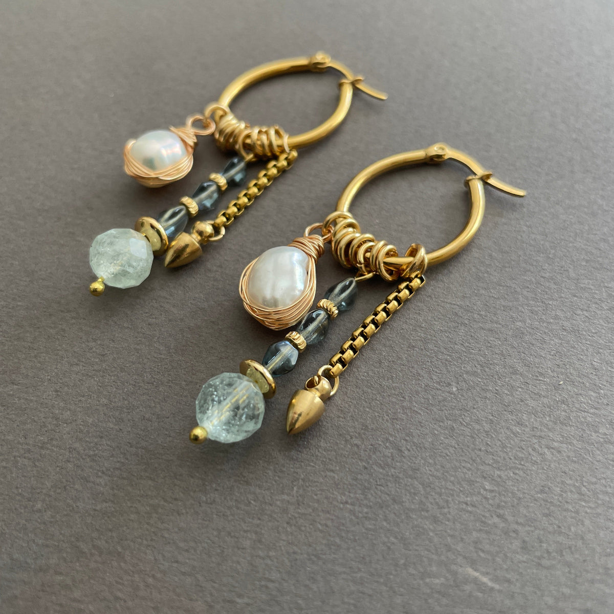 עגילי מצולות- ARIO